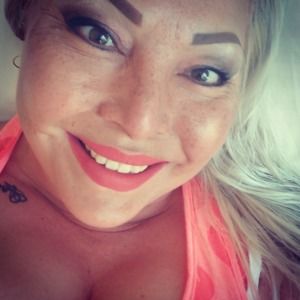 Meet your Posher, Roxanne